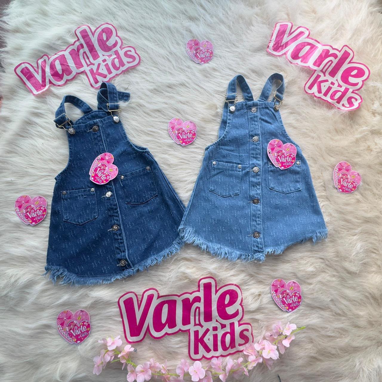 Jardinera Denim Clásica con Botones Frontales