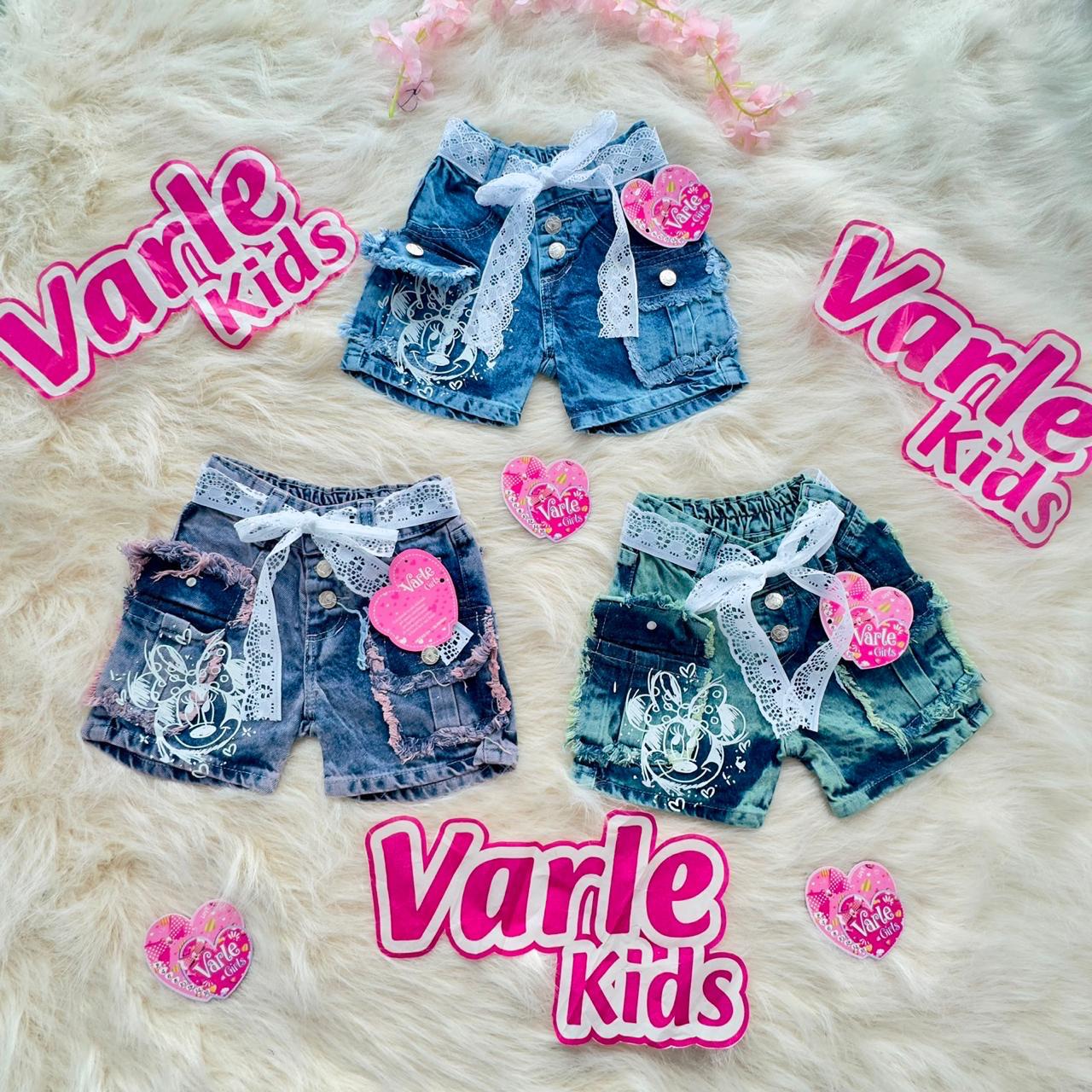 Short Denim Flores y Encaje